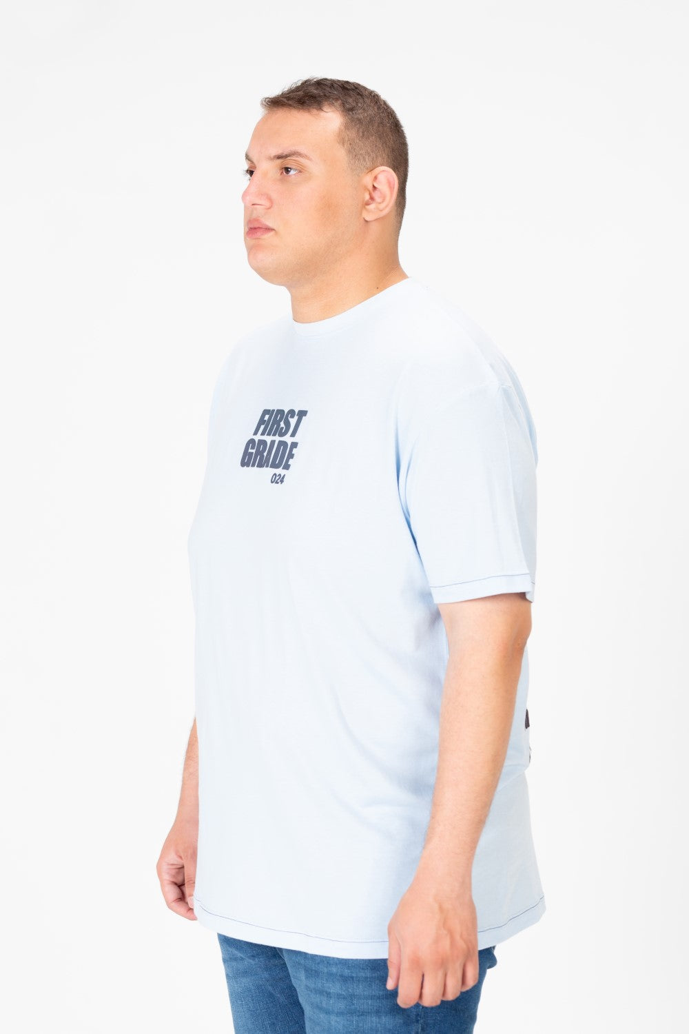 تي شيرت رجالي مطبوع بأكمام قصيرة ومقاس كبير