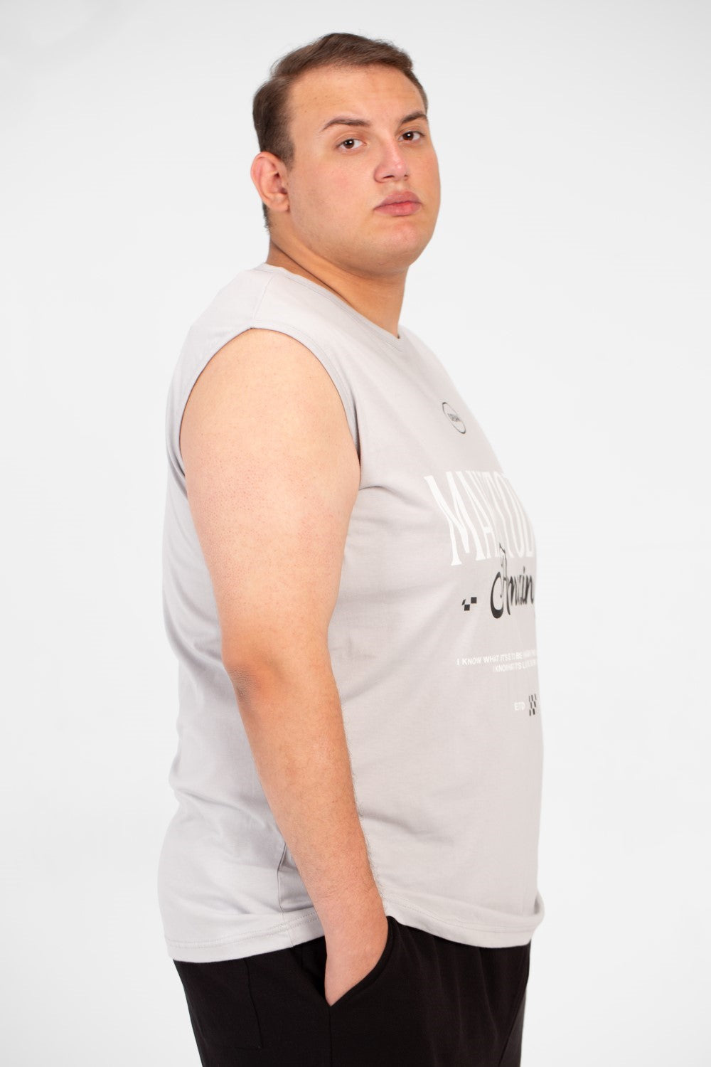 Men's Big Size Tomato Summer Sleeveless T-Shirt With Modern Front Print