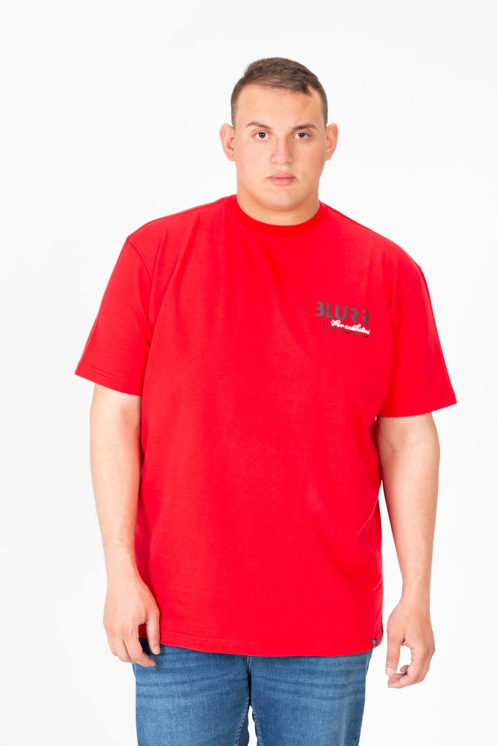 تي شيرت رجالي كبير الحجم برقبة دائرية مع طباعة نصية