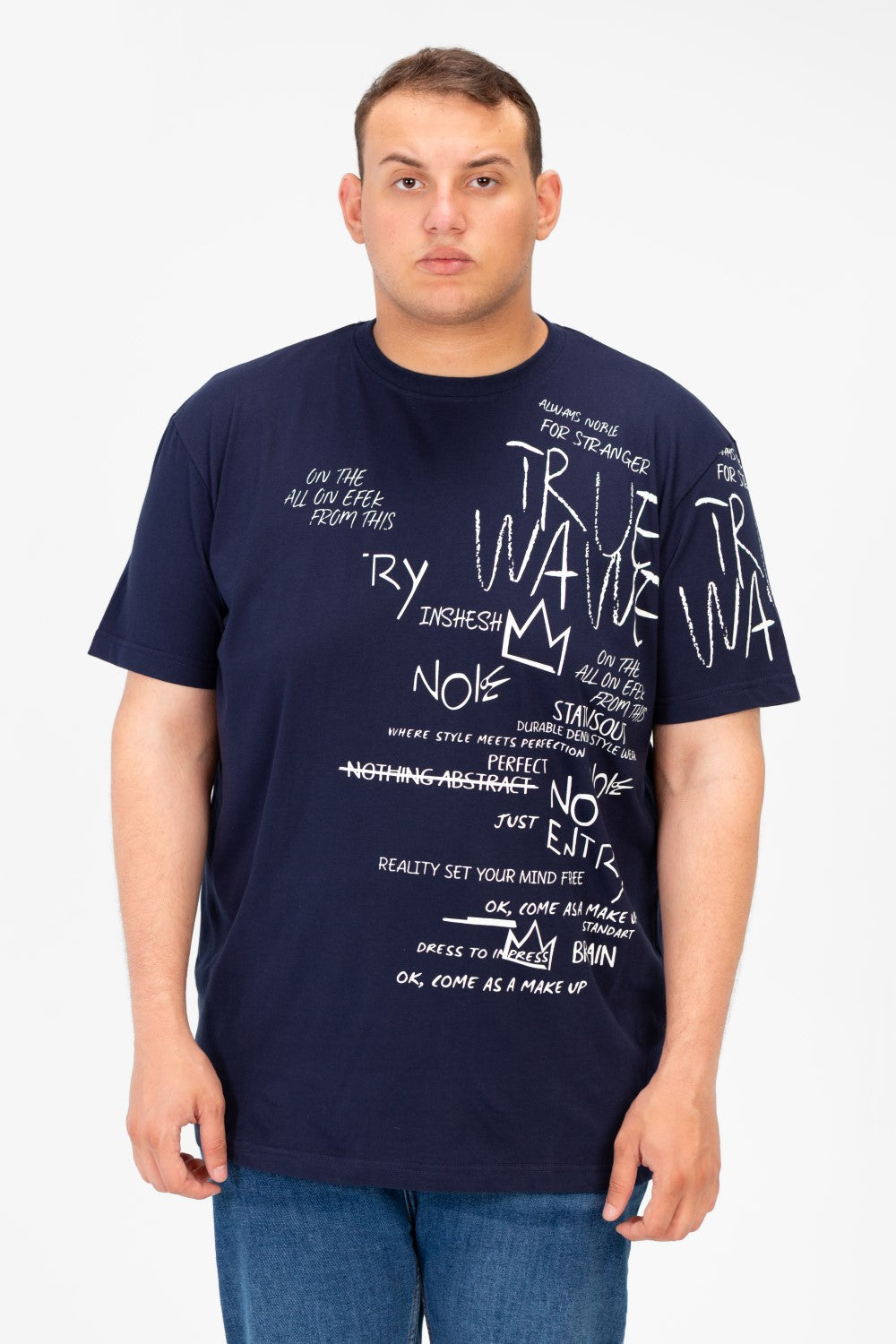 تي شيرت رجالي كبير الحجم مطبوع برقبة دائرية وأكمام قصيرة