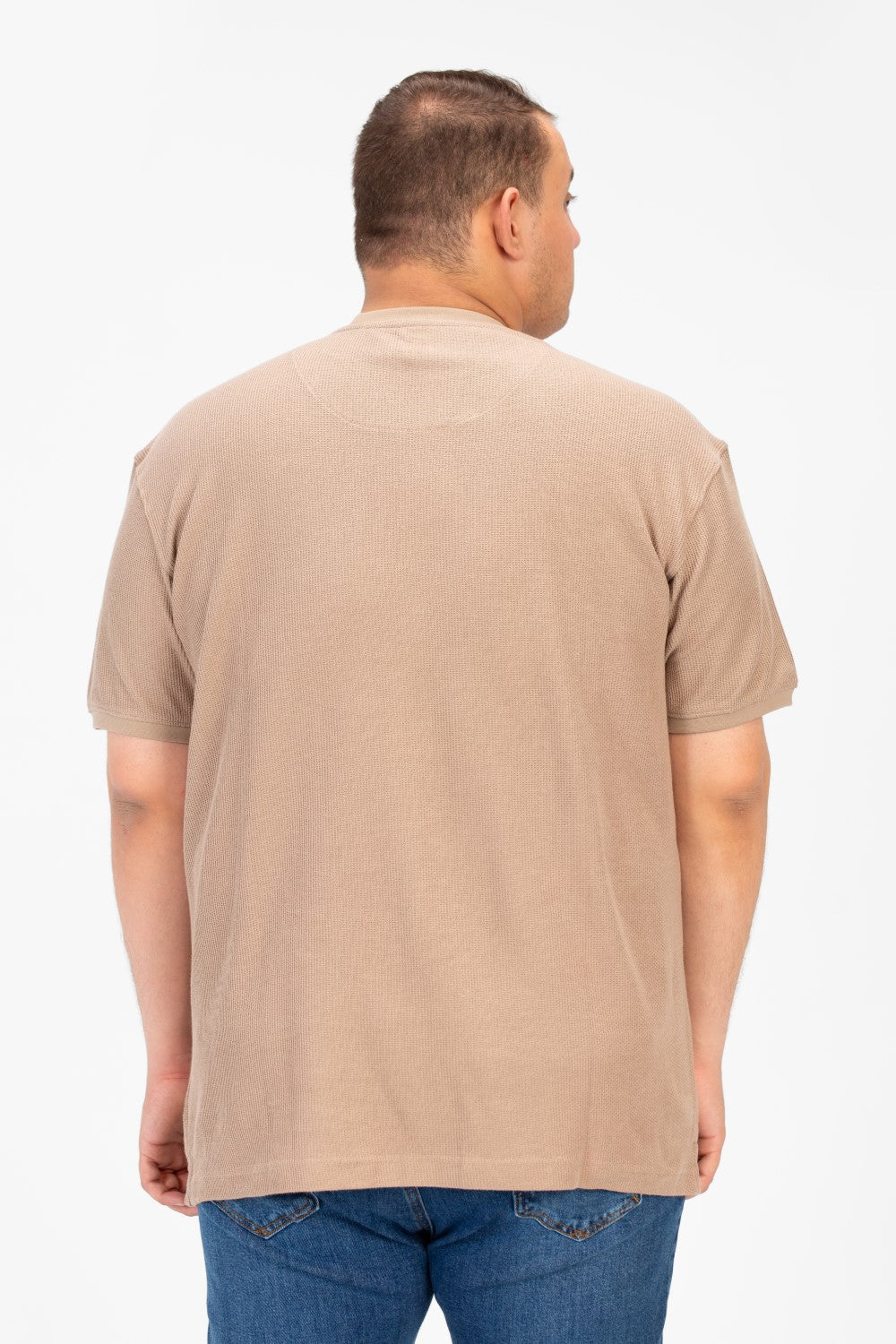 تي شيرت رجالي أساسي بنصف كم ومقاس كبير مصنوع من خامة عالية الجودة