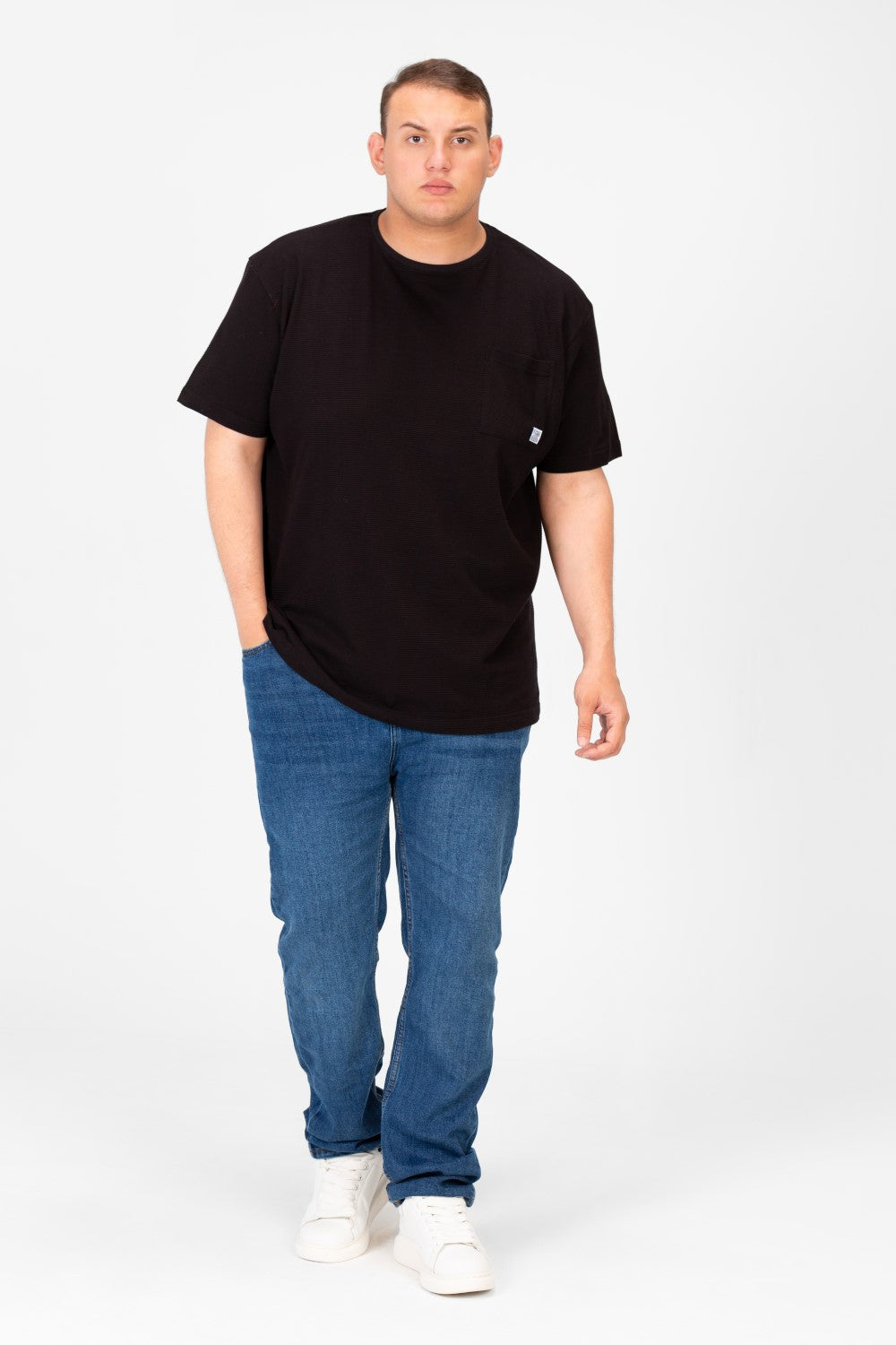 Men's Basic Big Size T-Shirt With Front Pocket And Short Sleeves
