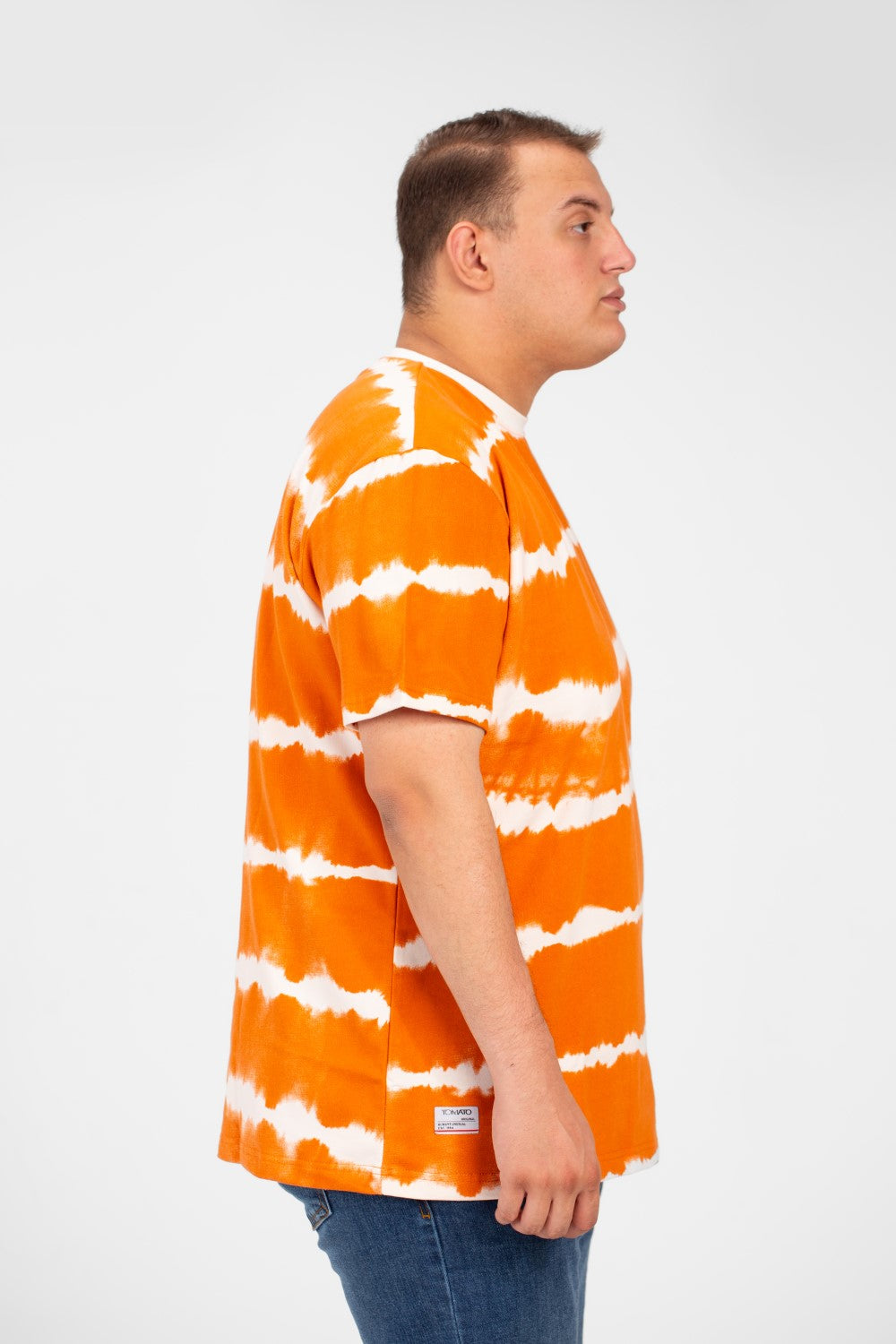 تي شيرت جاكار رجالي كبير الحجم بأكمام قصيرة ورقبة دائرية وتصميم عصري