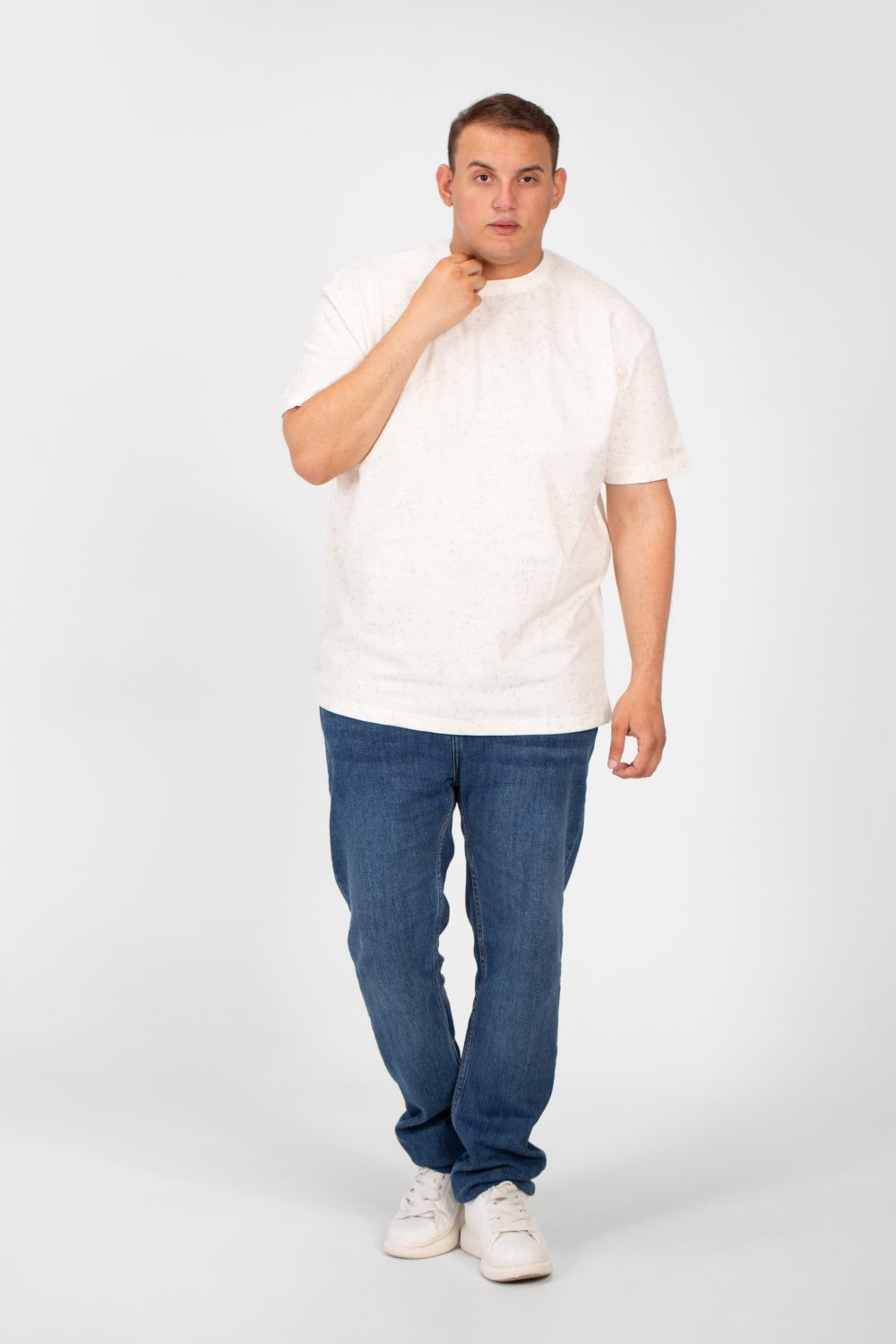 تي شيرت رجالي صيفي كبير الحجم منقط بأكمام قصيرة ورقبة دائرية