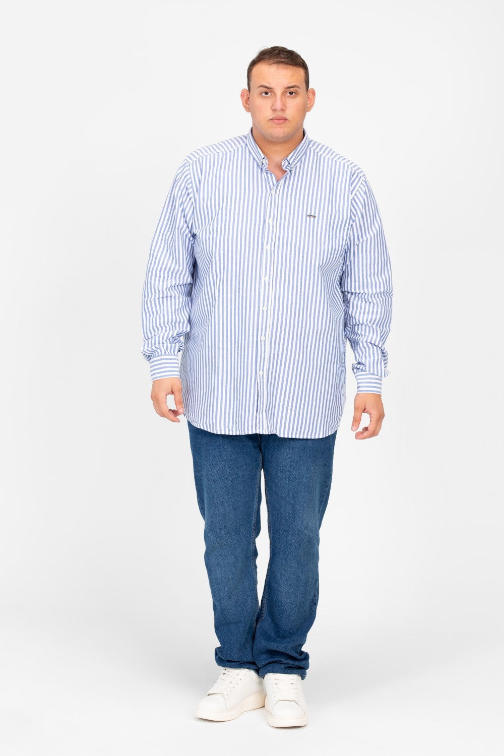 قميص رجالي مخطط بأكمام طويلة بحجم كبير