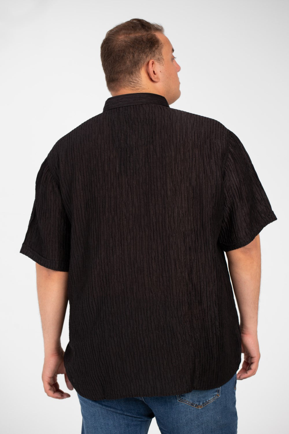 Men's Big Size Short Sleeves Shirt With An Exceptional Design In High Quality Material
