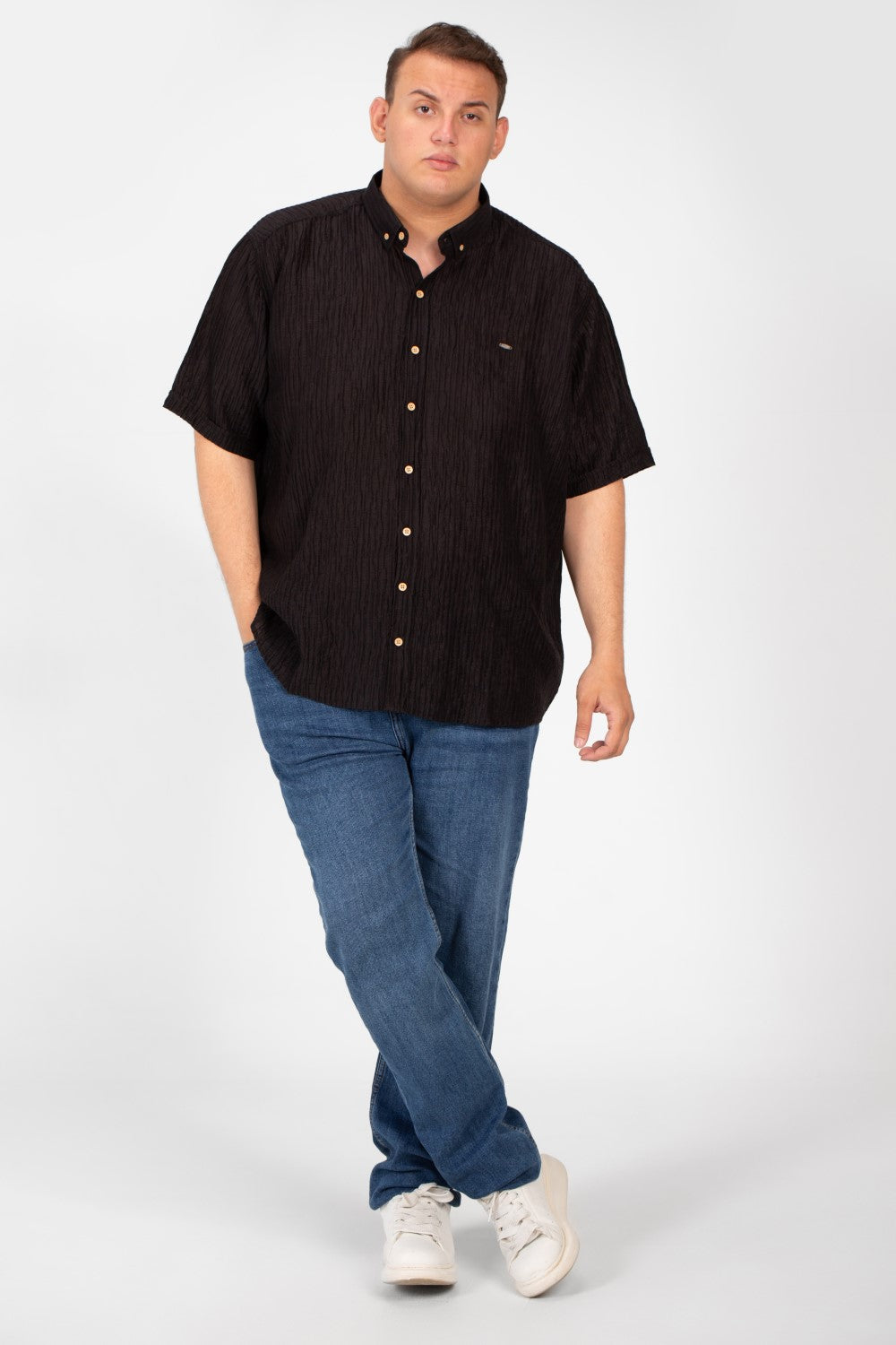 Men's Big Size Short Sleeves Shirt With An Exceptional Design In High Quality Material