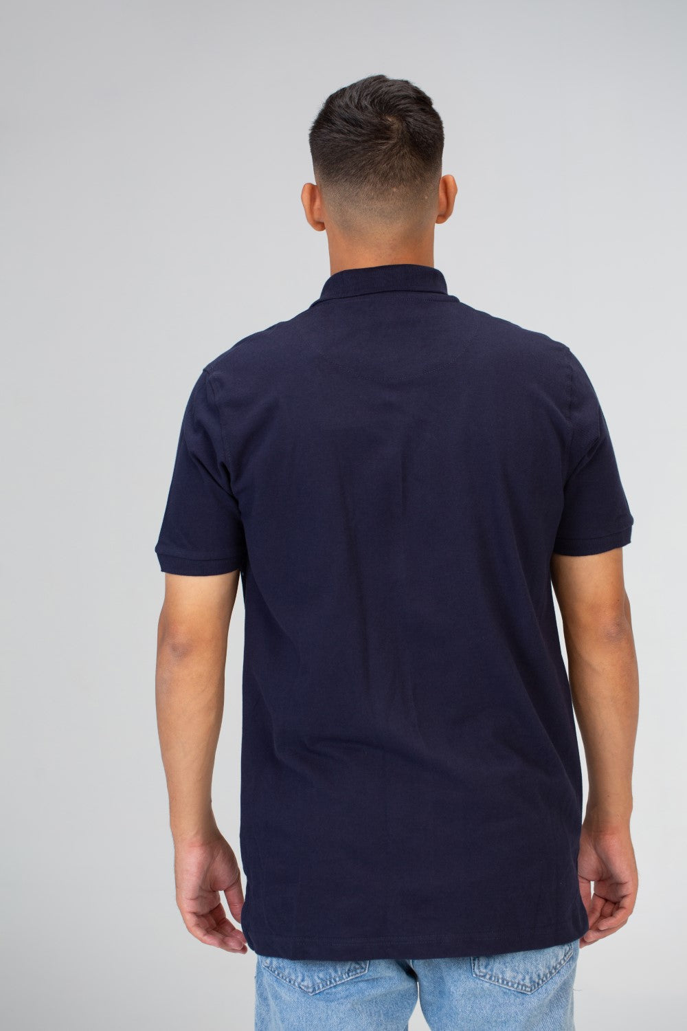 تيشيرت بولو بأكمام نصفية للرجال Slim Fit مع طبعة أمامية