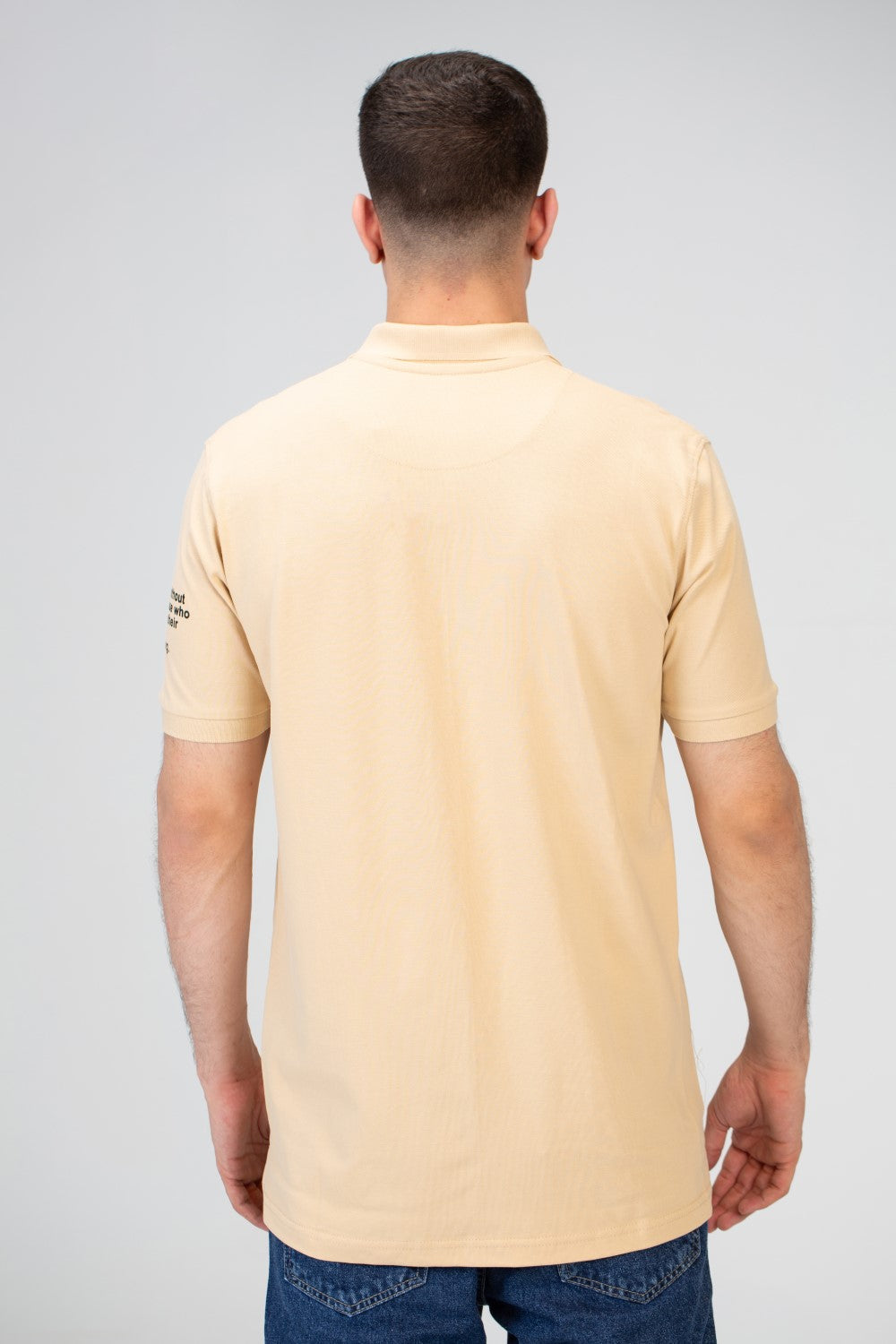 Mens Slim Fit Polo T-Shirt With Round Neck And Short Sleeves