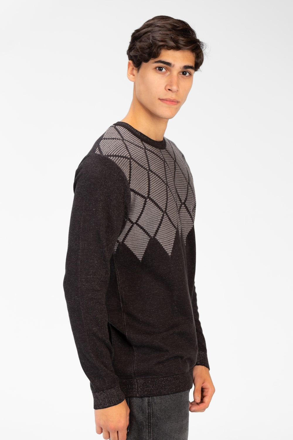 Men's Round Neck Jakar Pullover In Cotton Material