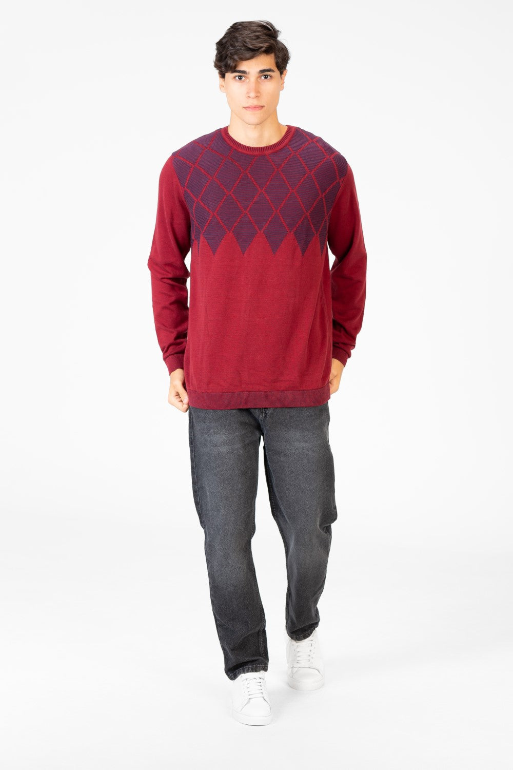 Men's Round Neck Jakar Pullover In Cotton Material