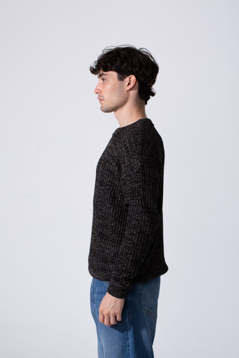 Men's Slim Fit Jakar Cotton Pullover With A Round Neck And Long Sleeves