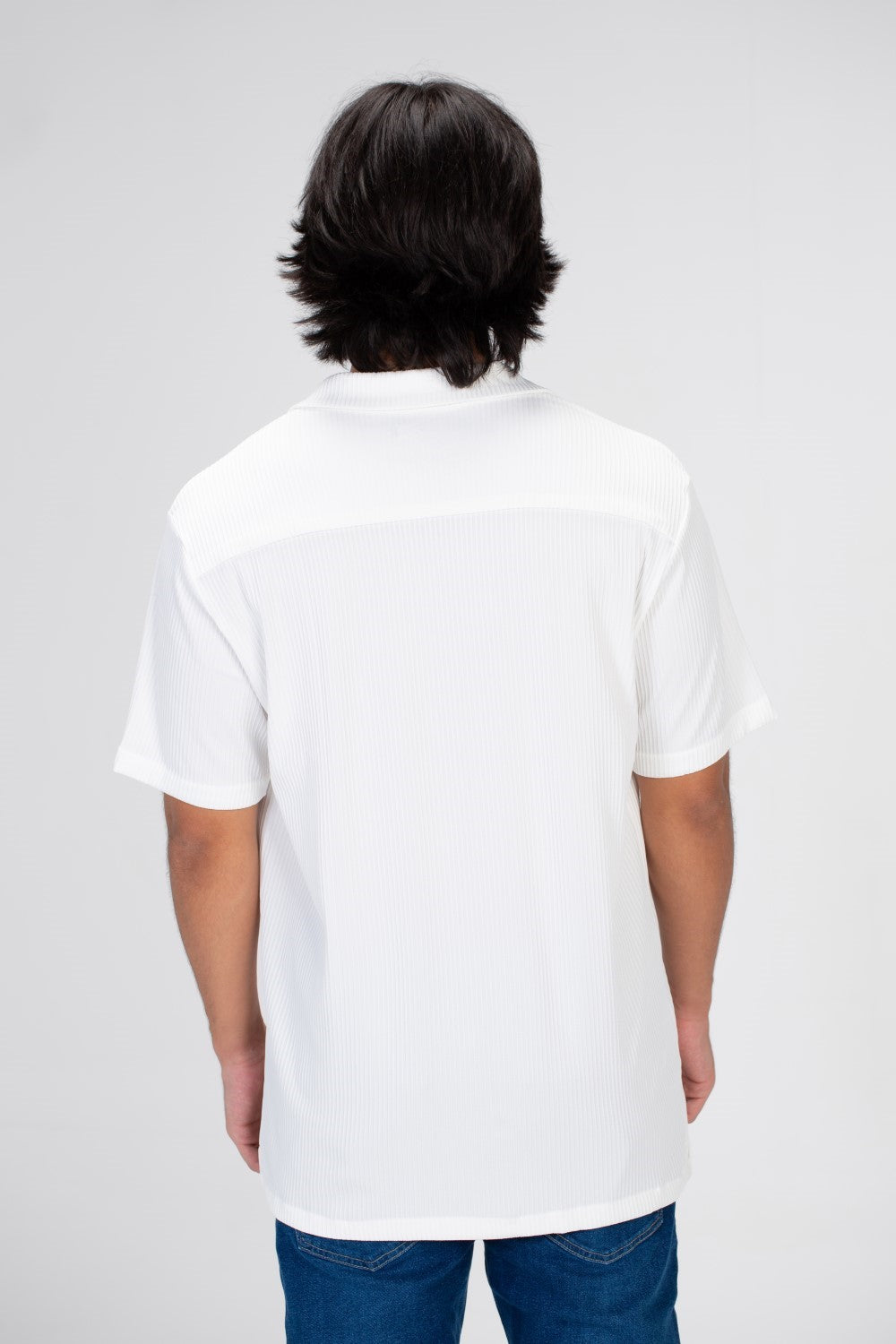 Men's Half Sleeve Slim Fit Basic Shirt With A Unique Cut