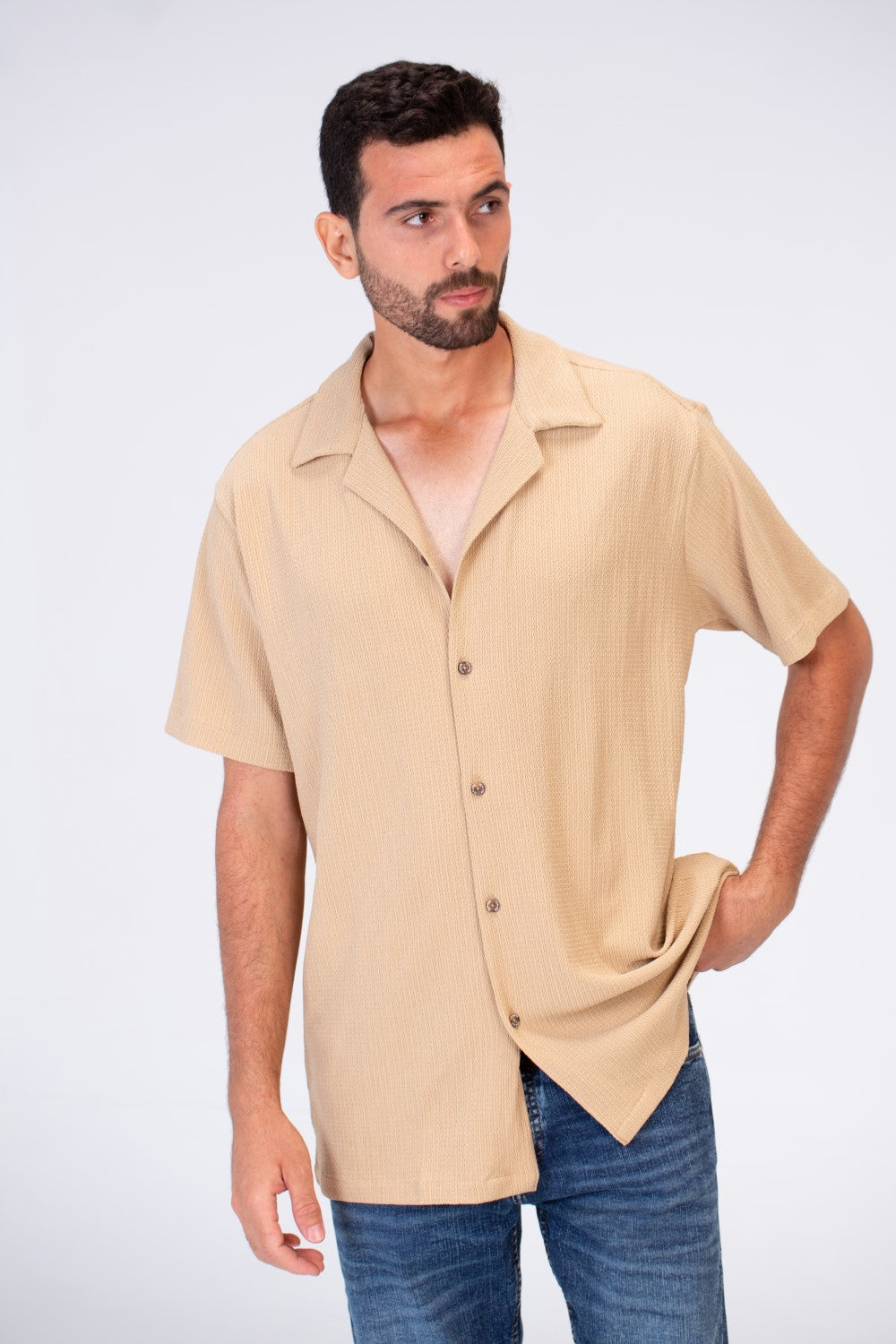 Mens Basic Half Sleeve Shirt With Comfortable Summer Material That Is Suitable For Every Day