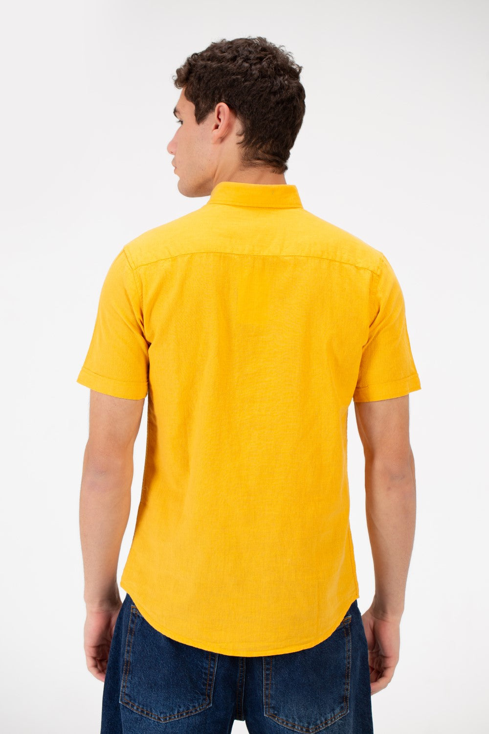 Men's Slim Fit Basic Half Sleeved Shirt