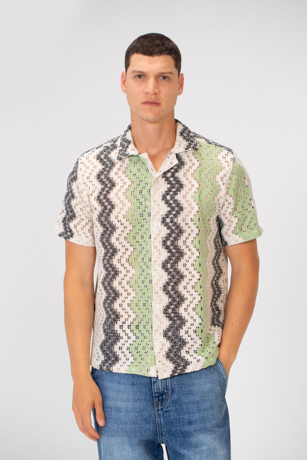 Men's Slim Fit Mesh Jakar Half Sleeve Shirt With Collar And Full Button Closure
