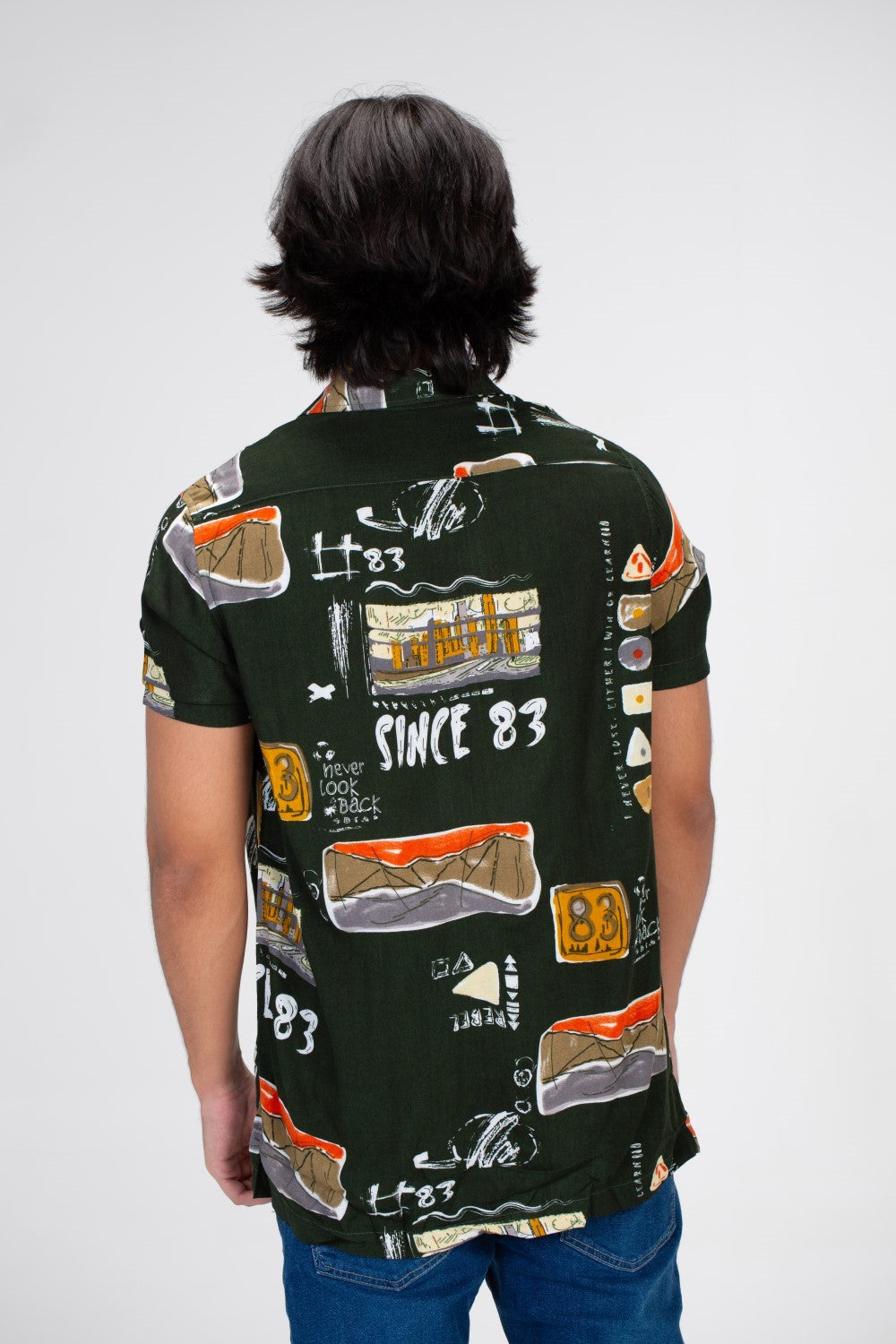 Men's Slim Fit Jakar Printed Shirt With Short Sleeves And Comfortable Cotton Material