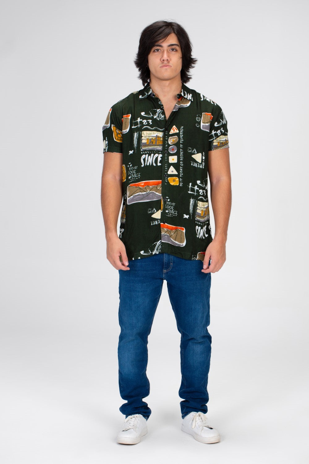 Men's Slim Fit Jakar Printed Shirt With Short Sleeves And Comfortable Cotton Material