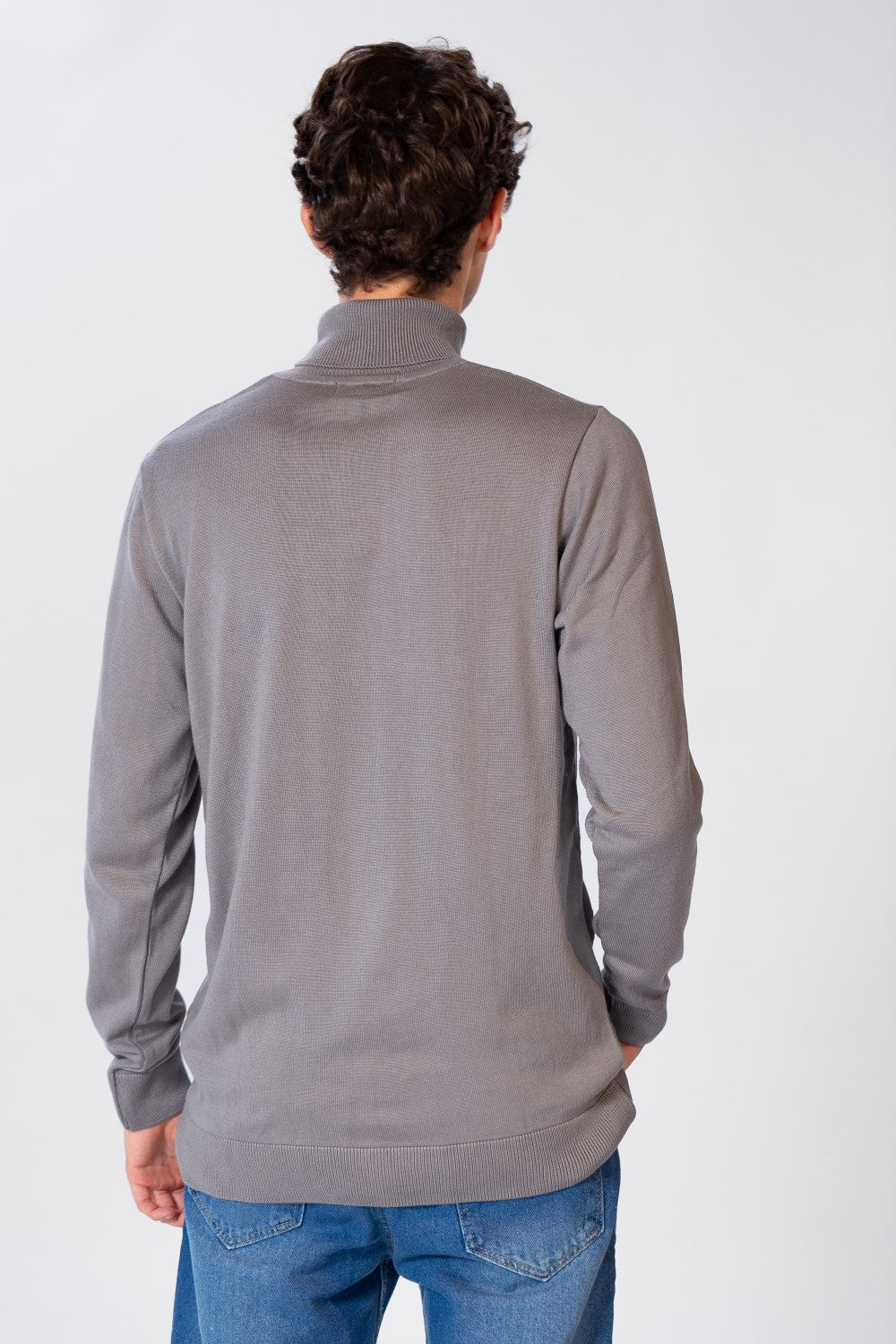 Men's Basic Pullover With High Collar And Long Sleeves