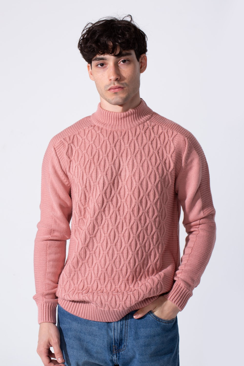 Men's High Quality Slim Fit Long Sleeves Pullover In Breathable Material