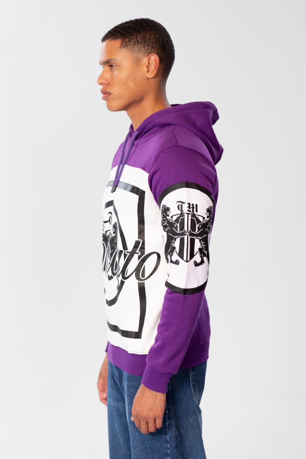 Men's Hoodie With Front And Shoulder Print And Long Sleeves