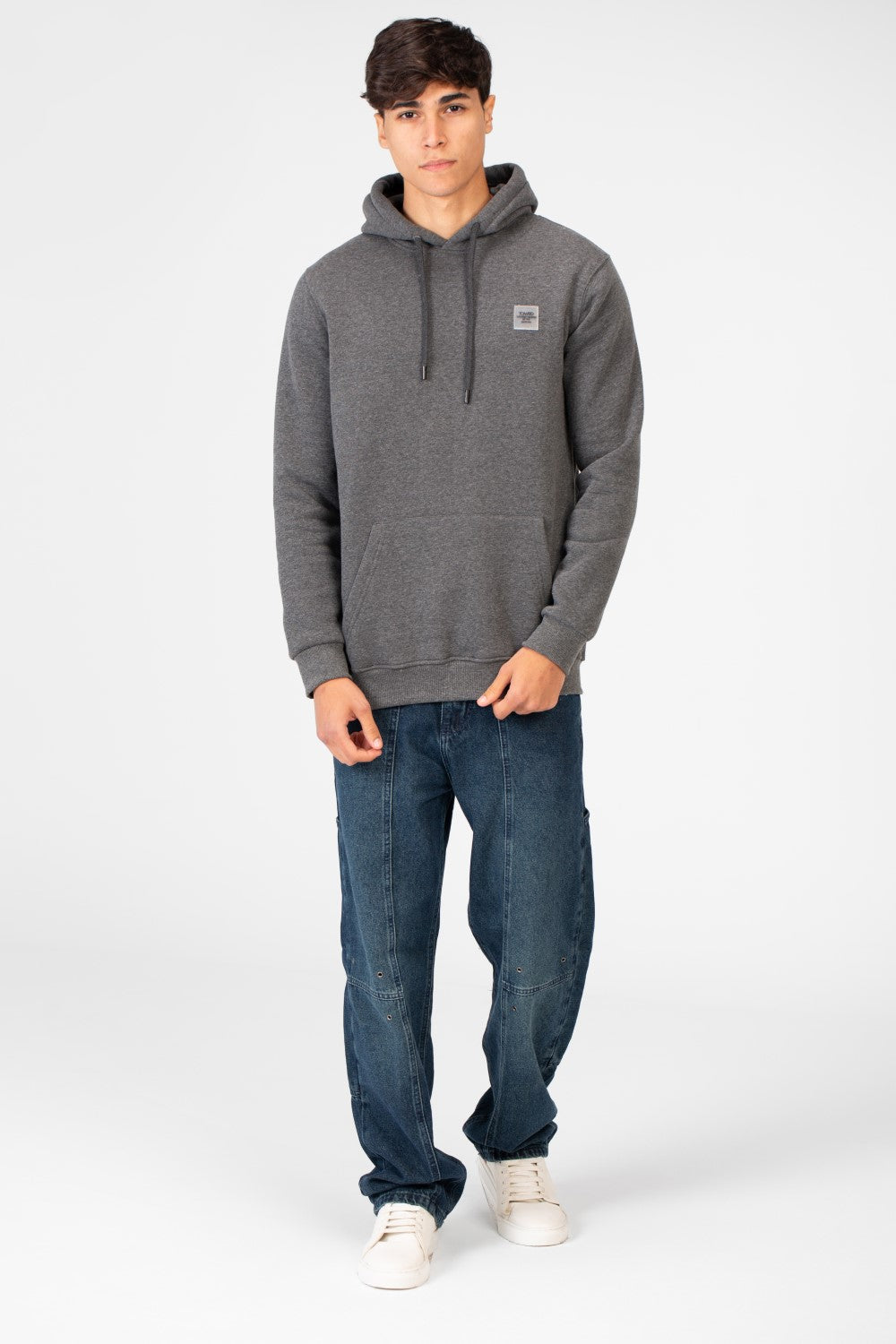 سويت شيرت هودي رجالي Slim Fit أساسي بجيب أمامي