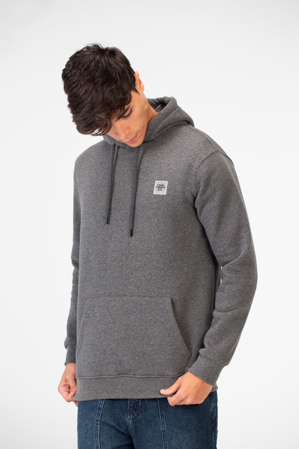 سويت شيرت هودي رجالي Slim Fit أساسي بجيب أمامي