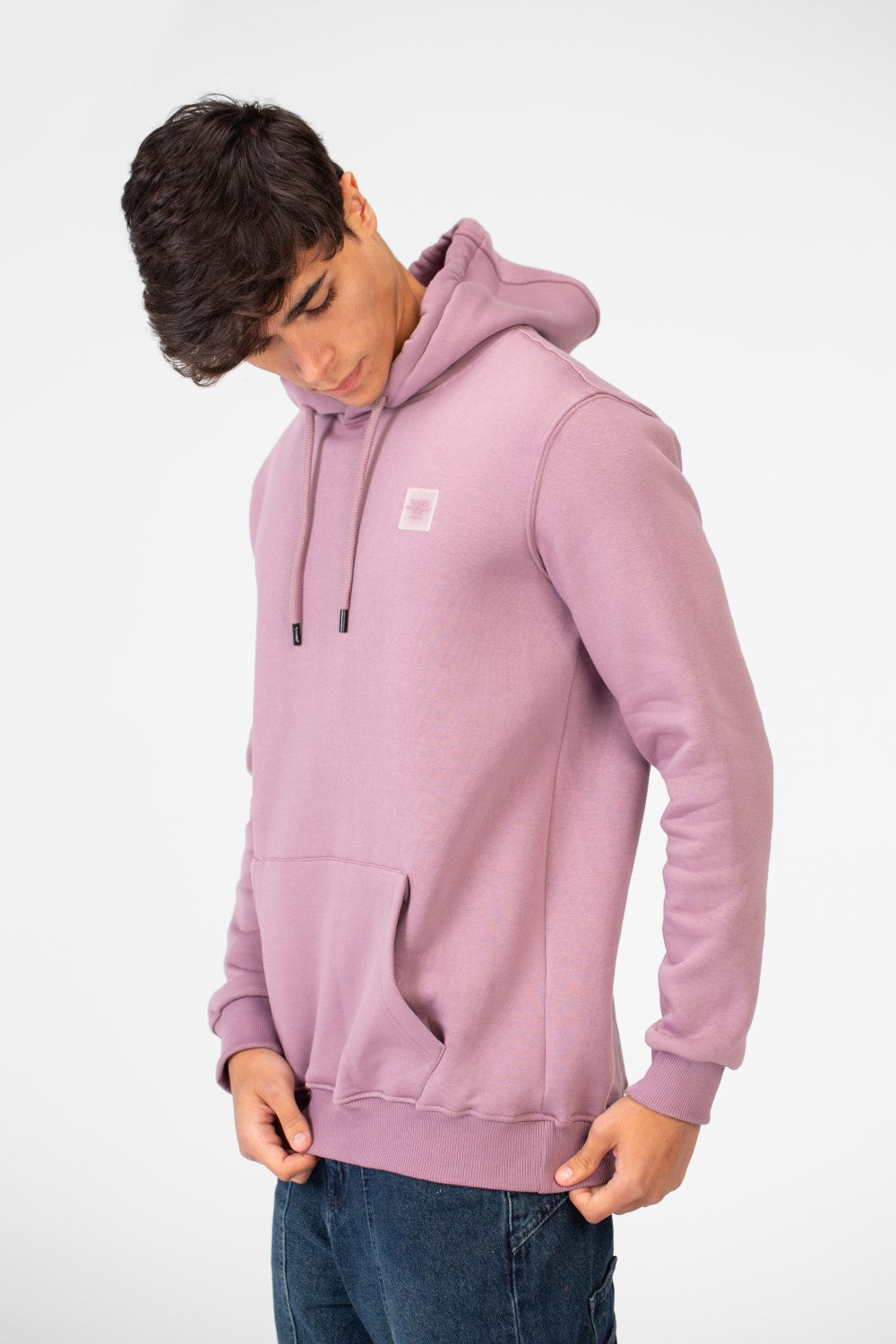 سويت شيرت هودي رجالي Slim Fit أساسي بجيب أمامي