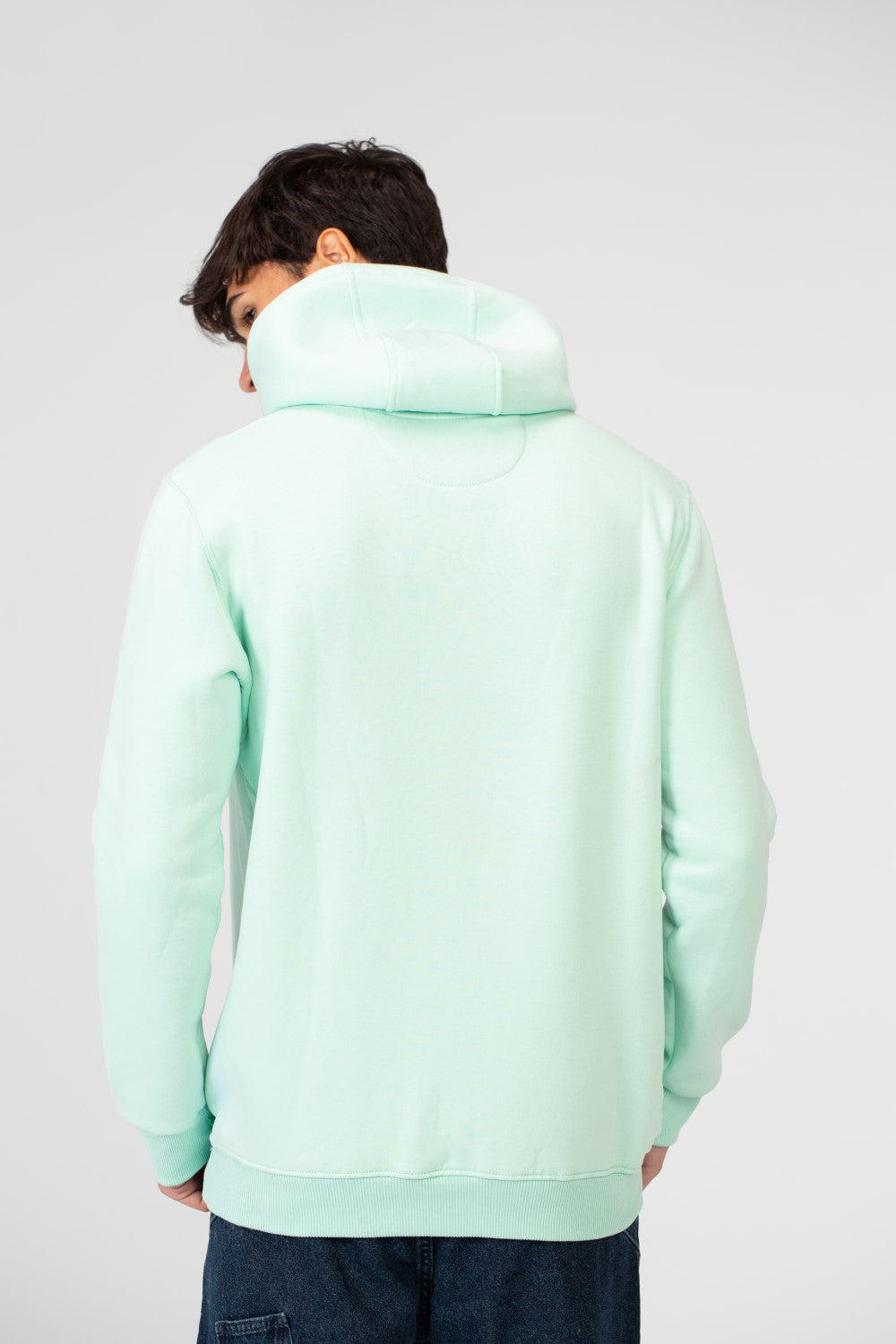 سويت شيرت هودي رجالي Slim Fit أساسي بجيب أمامي