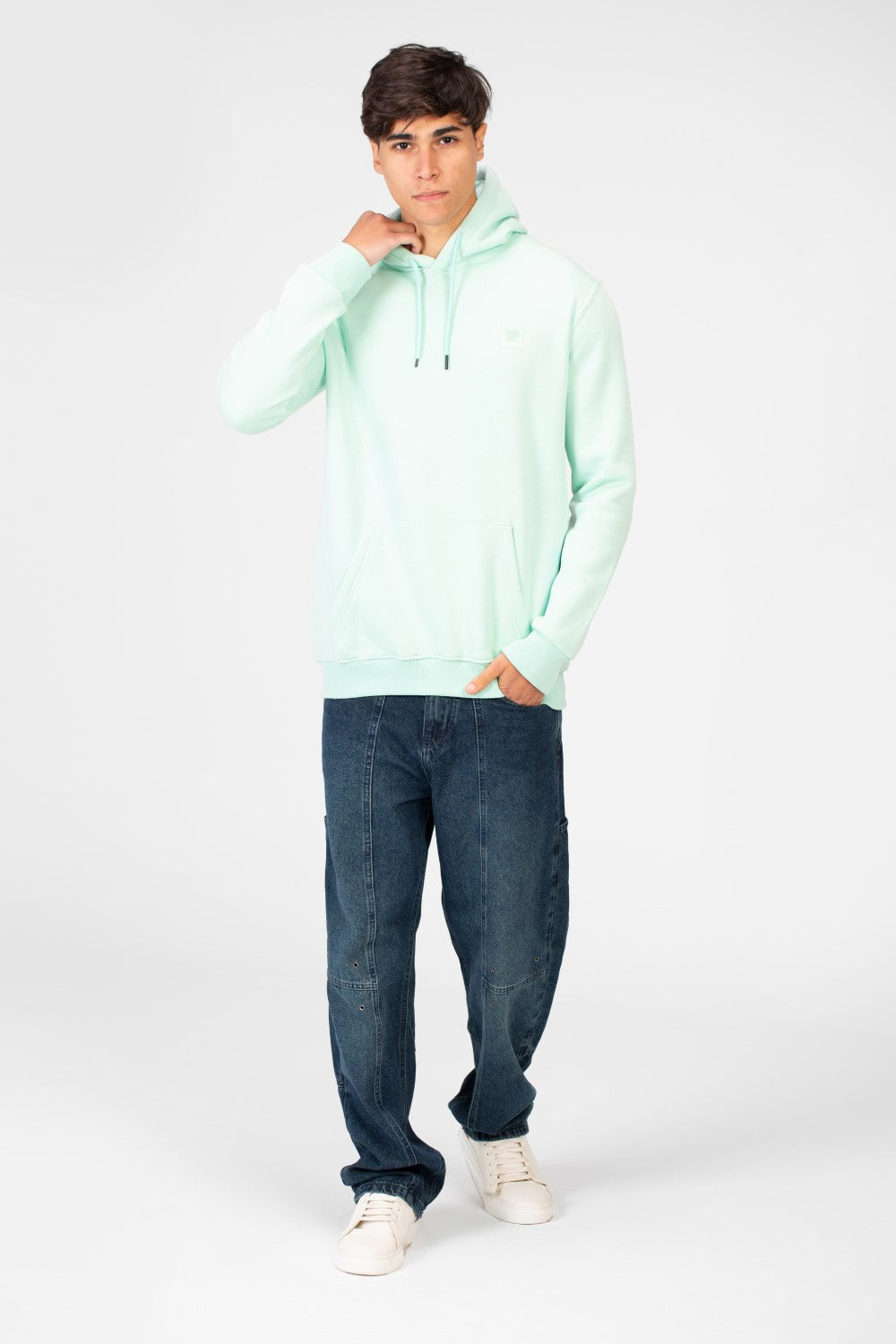 سويت شيرت هودي رجالي Slim Fit أساسي بجيب أمامي