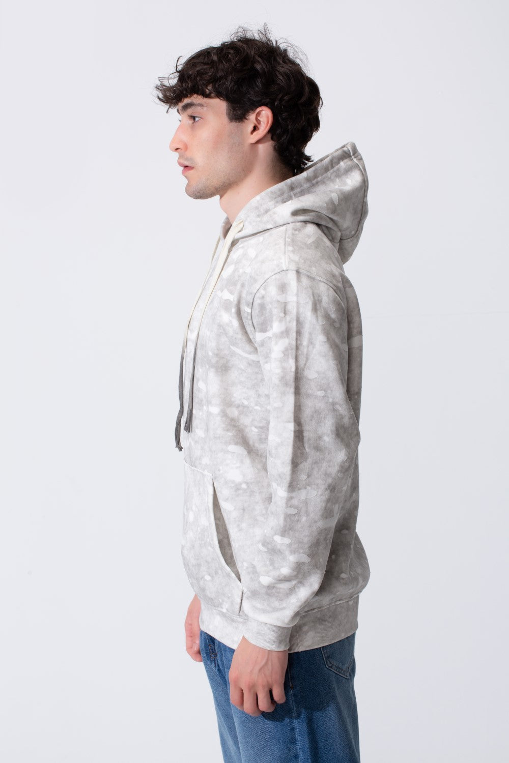 Men's Slim Fit Washed Hoodie Sweatshirt With A Front Kangaroo Pocket