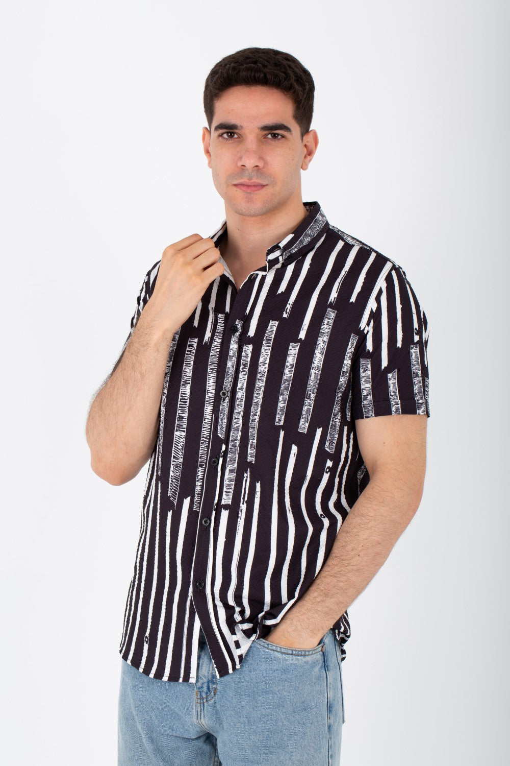 Mens Short Sleeve Striped Slim Fit Shirt In Printed Poplin Material