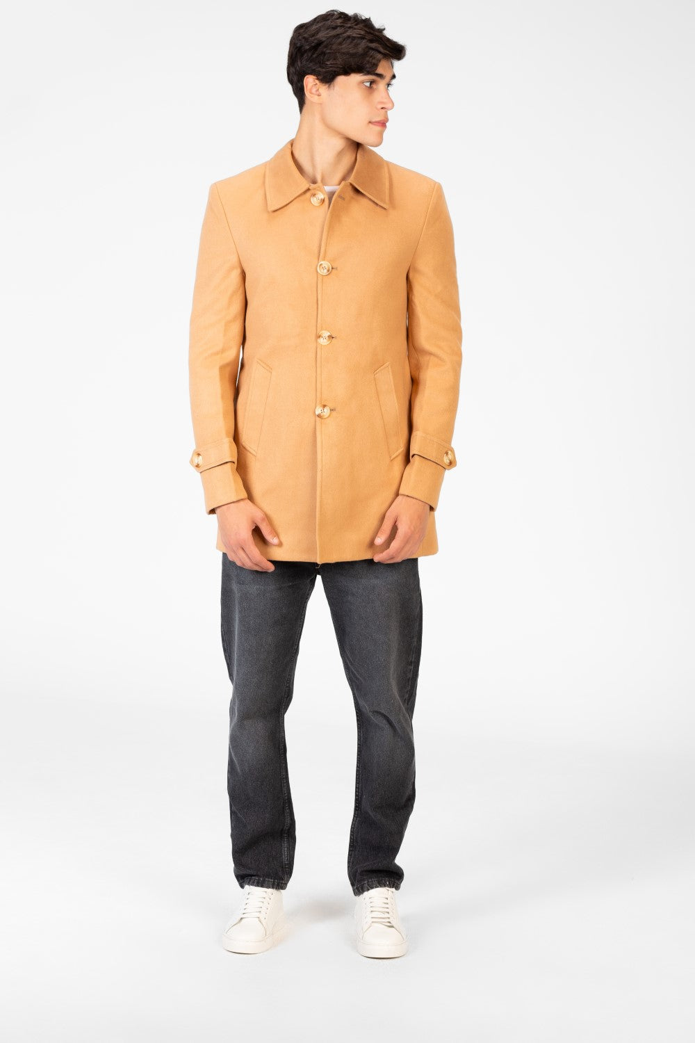 Men's Gogh Coat With Buttons And Front Pockets