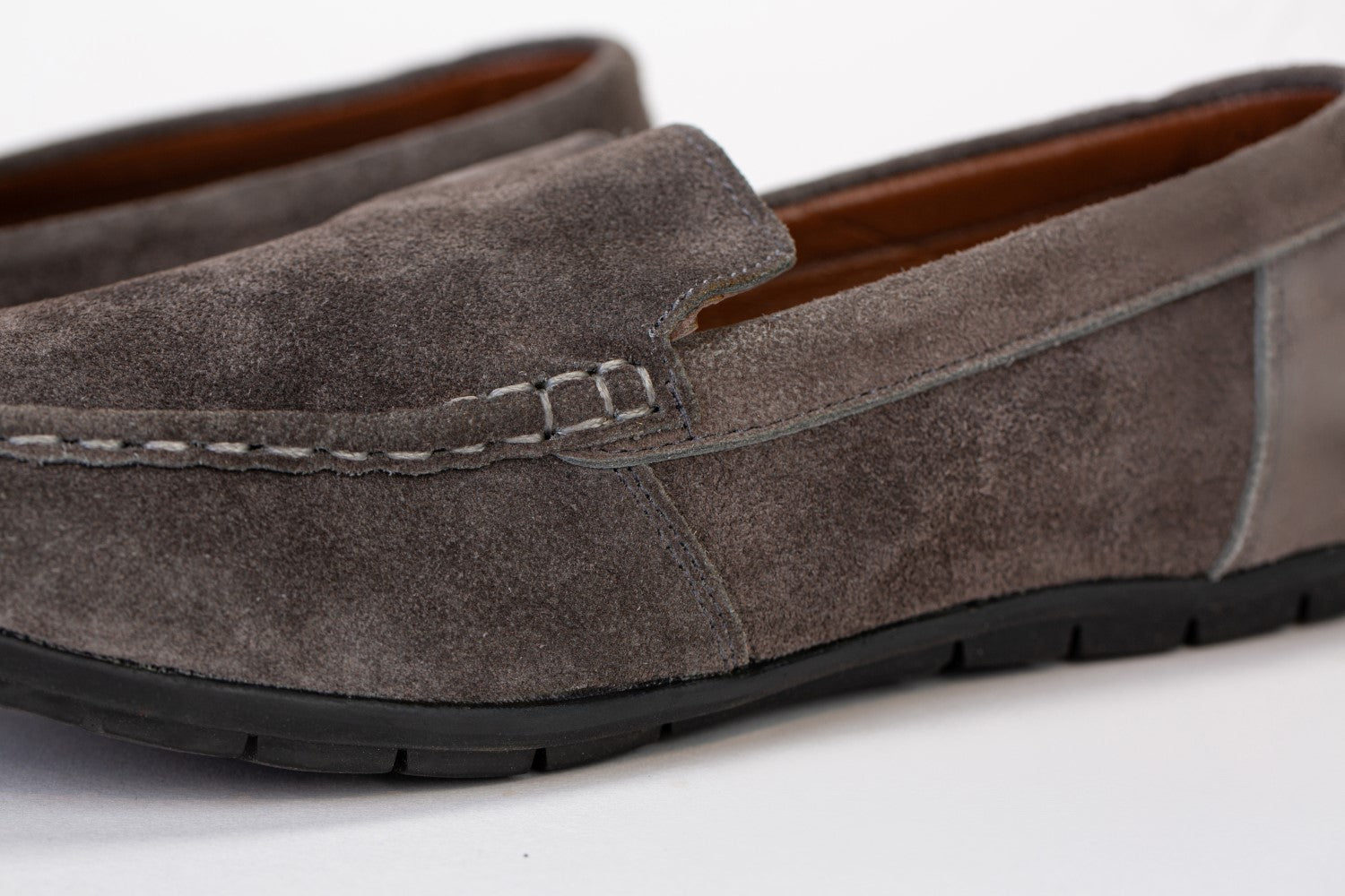 Mens Summer Suede Shoes Made Of High Quality Material And Distinctive Design