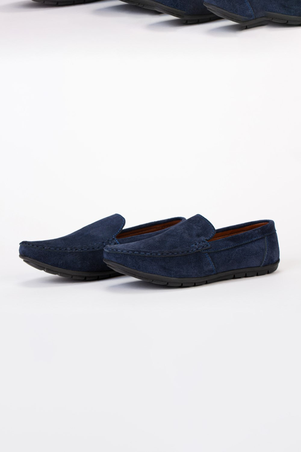 Mens Summer Suede Shoes Made Of High Quality Material And Distinctive Design