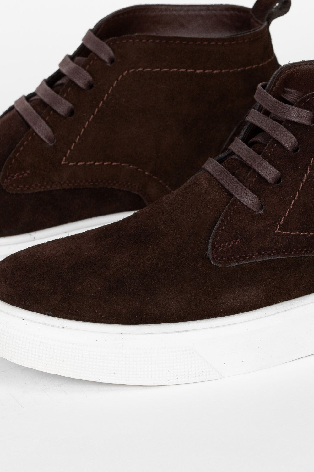 أحذية رجالية عالية الرقبة من الجلد المدبوغ بتصميم عصري