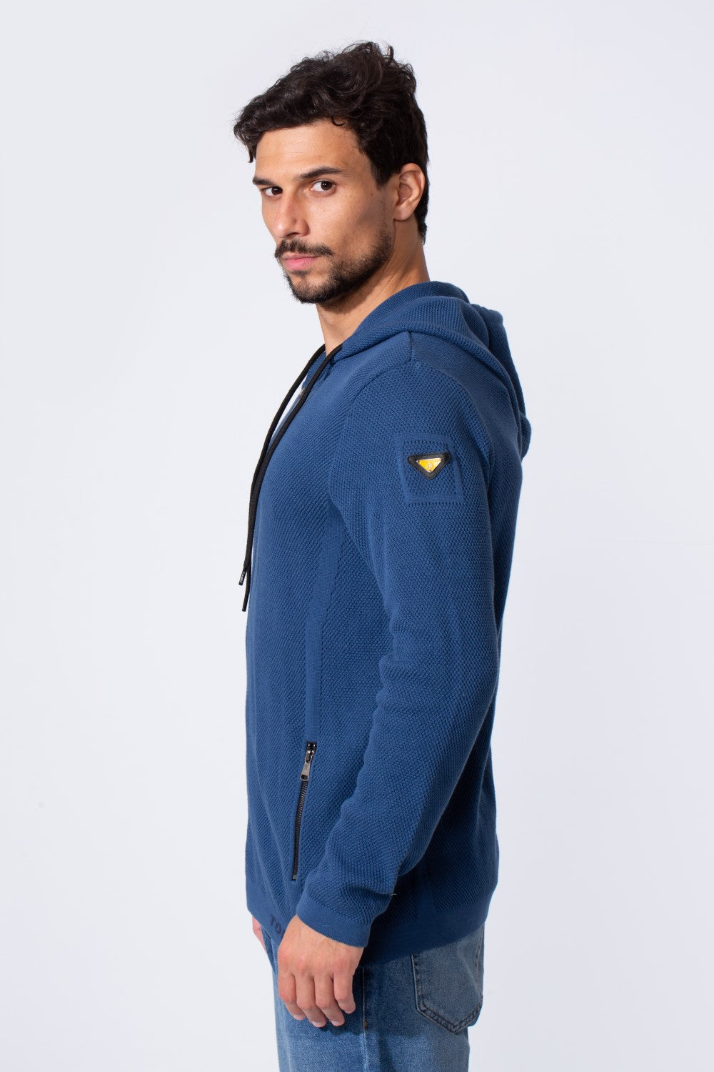 Men's Slim Fit Cotton Hood Pullover With Long Sleeves And Pockets