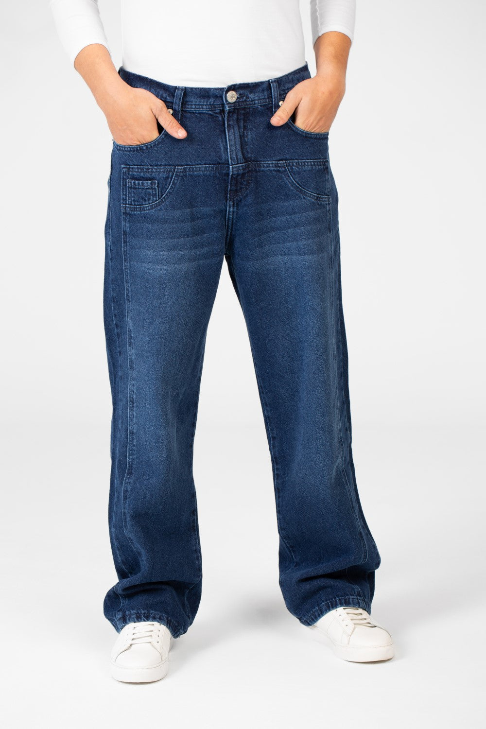 Men's Wide Leg Jeans Pants With Front Button Closure