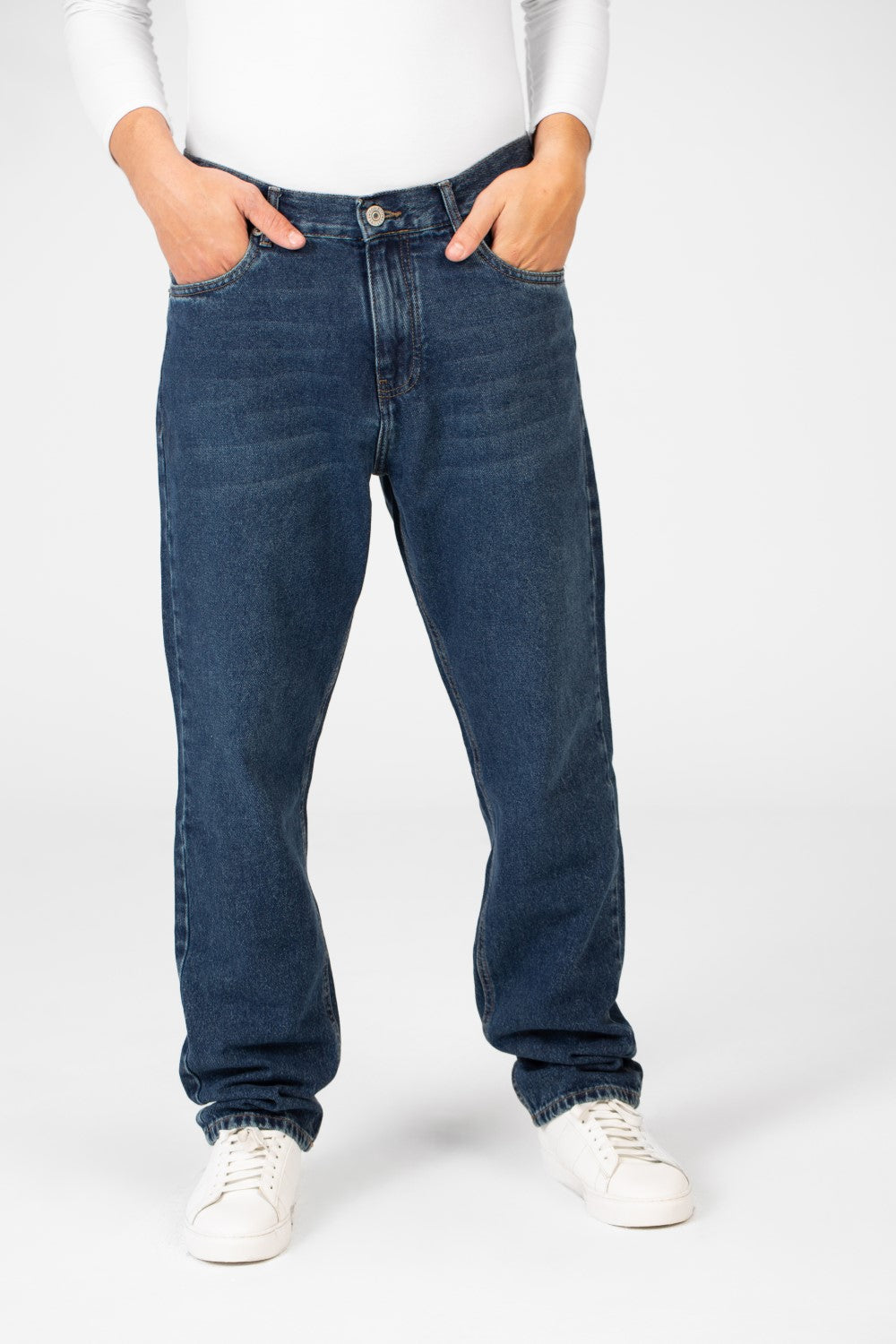Men's Wide Leg Jeans Pants With Five Pockets And Button Front