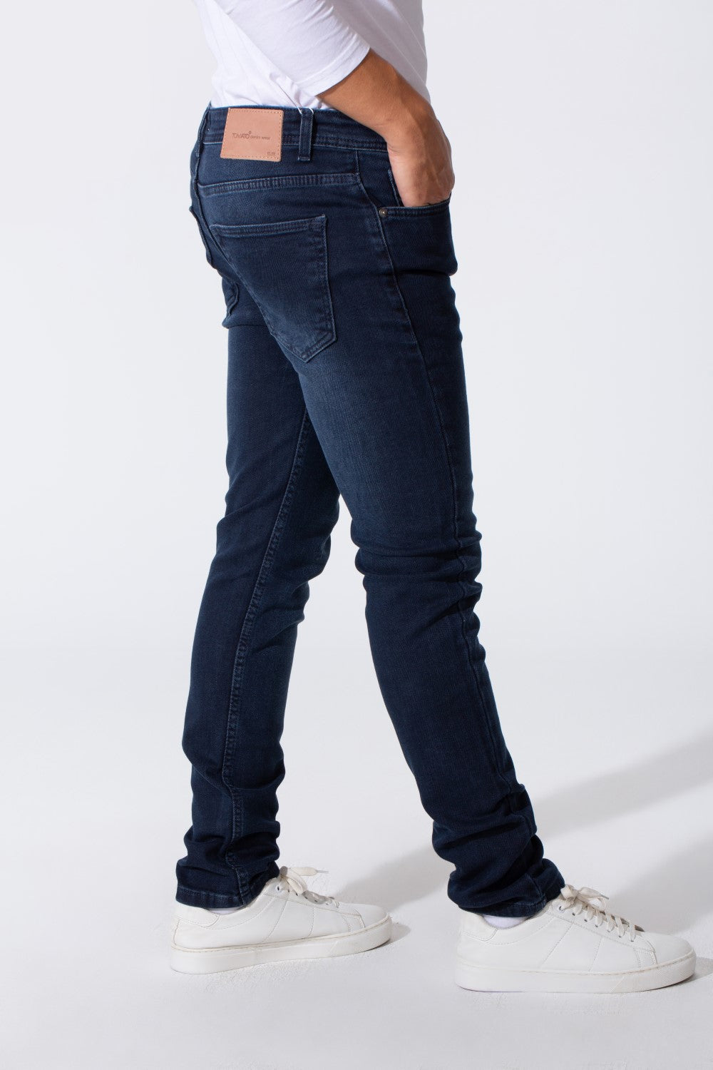 Men's Slim Fit Jeans Pants With Tomato Badge On The Back And Pockets