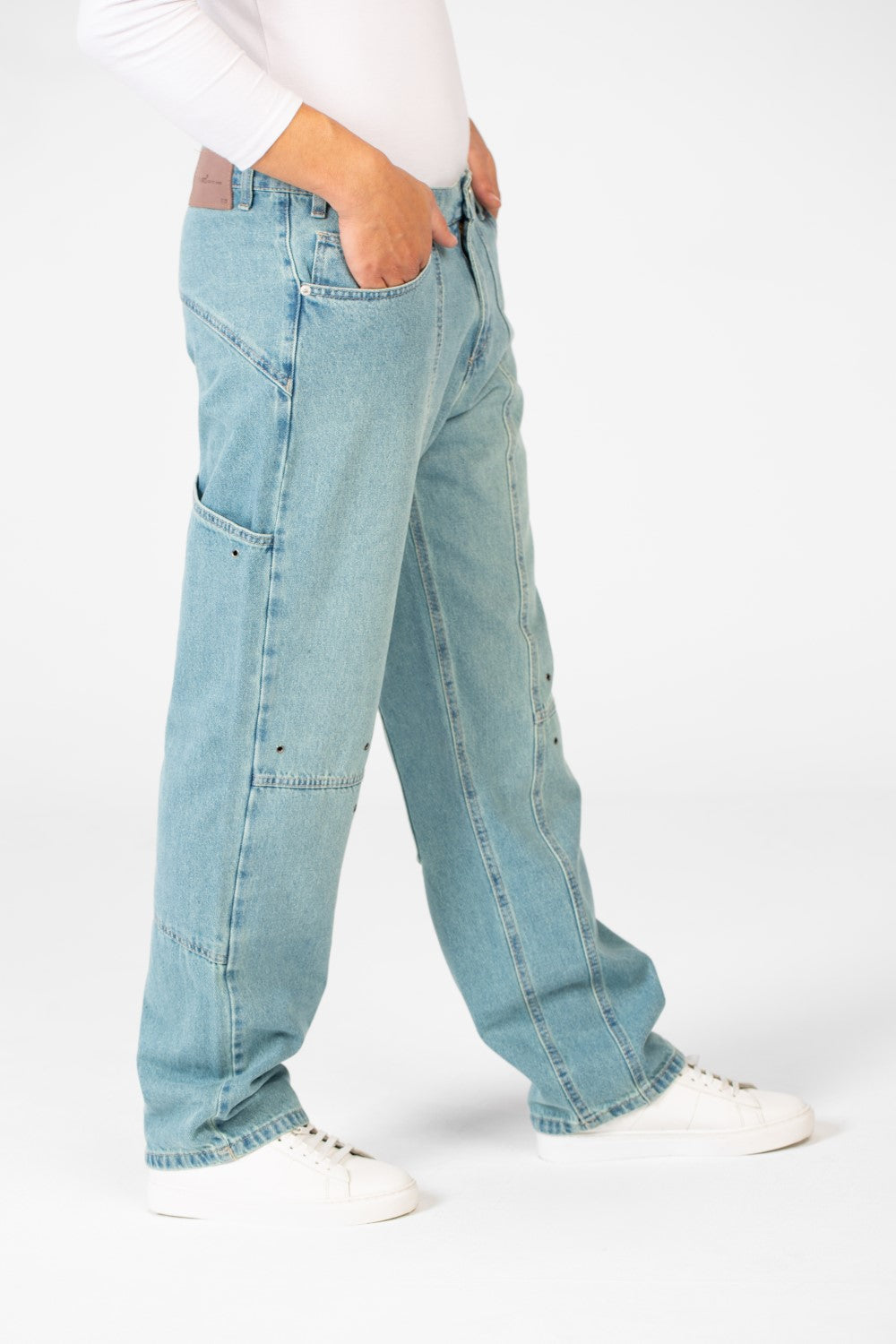 Men's Cargo Jeans Pants With A Modern Cut And Basic Details