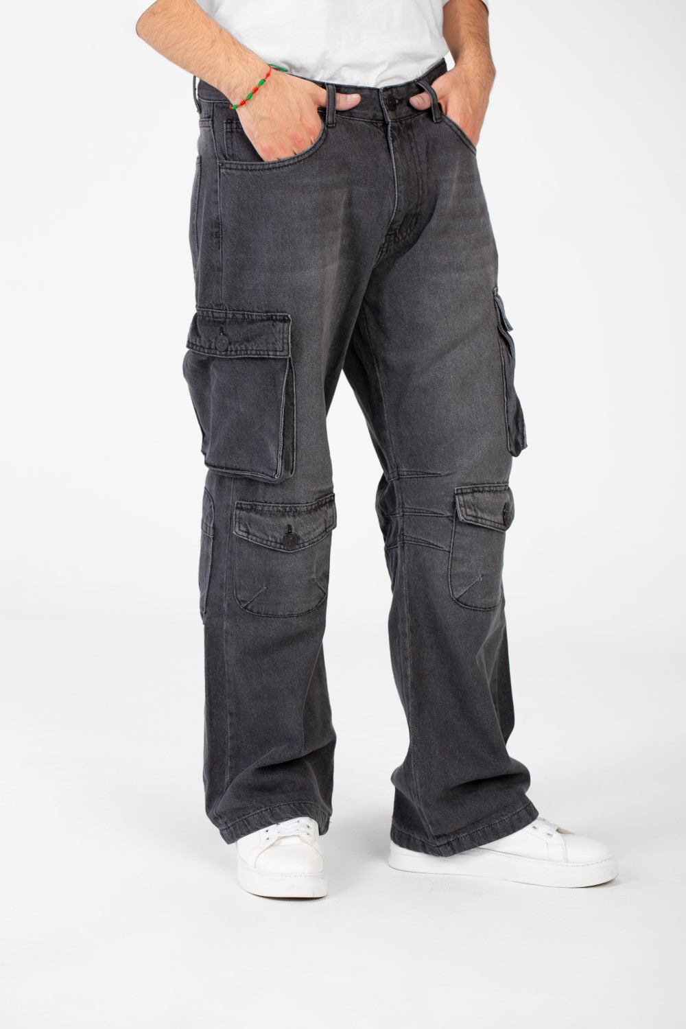 Men's Cargo Jeans Pants With Modern Pockets And A Comfortable Fit