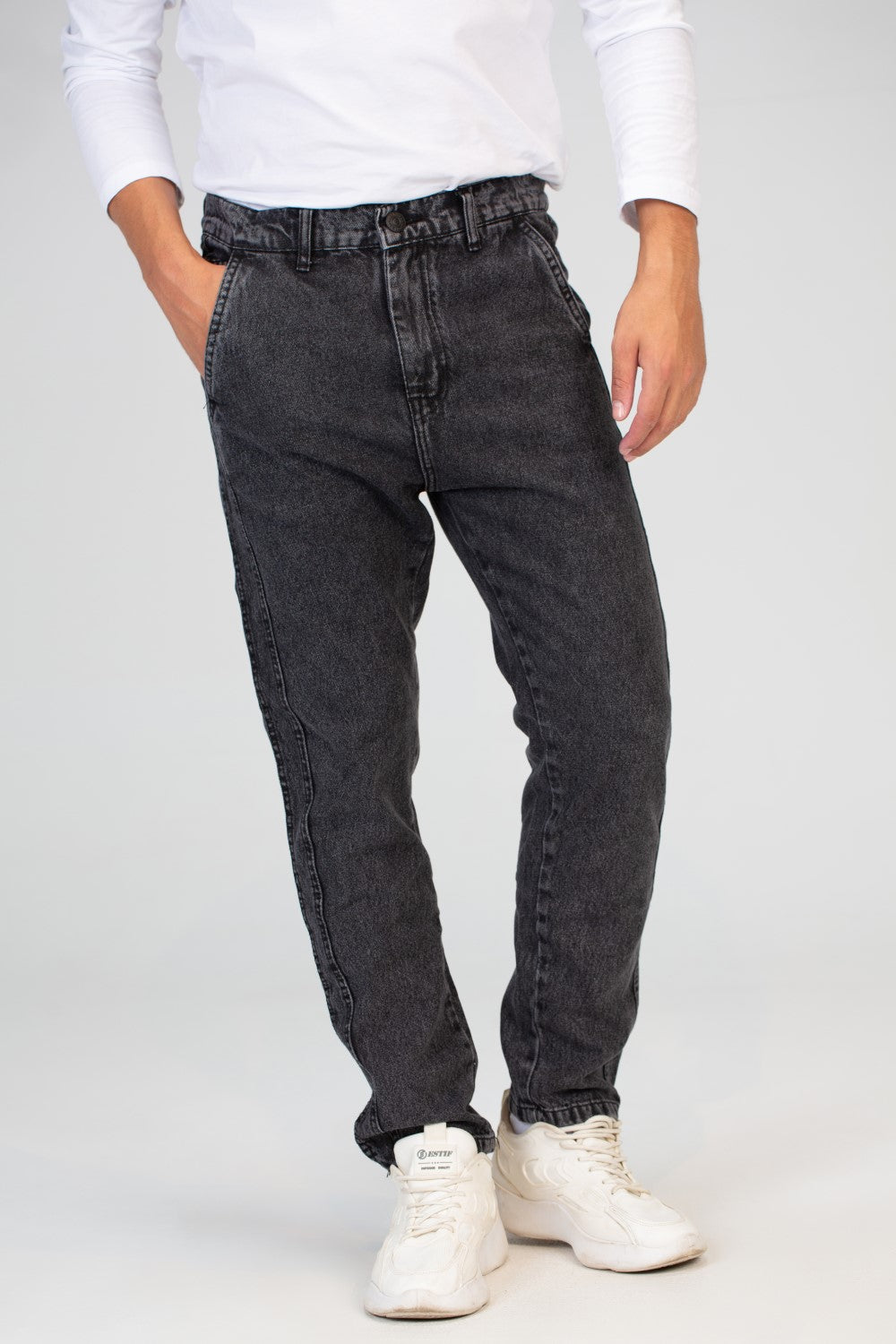 Mens Wide Leg Jeans With A Comfortable Fit And A High Waist