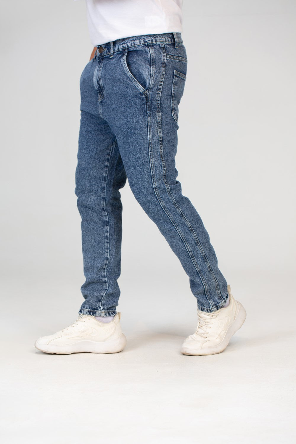 Mens Wide Leg Jeans With A Comfortable Fit And A High Waist