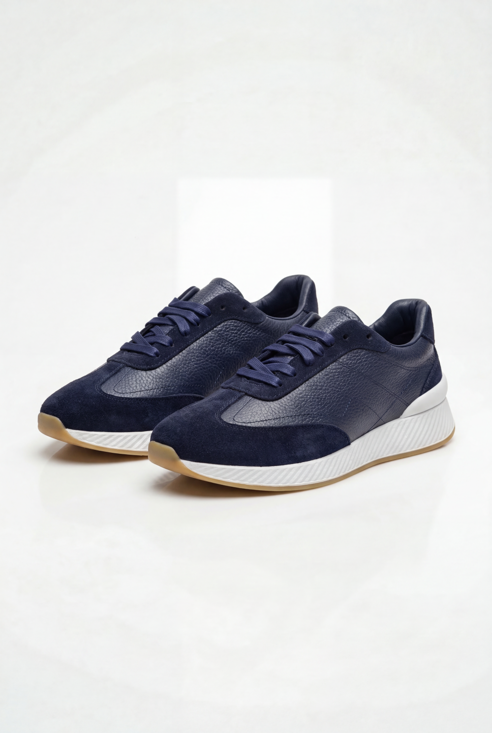 Men's Tomato Store Multi-Textured Upper Gum Rubber Comfy For Daily Use Shoes