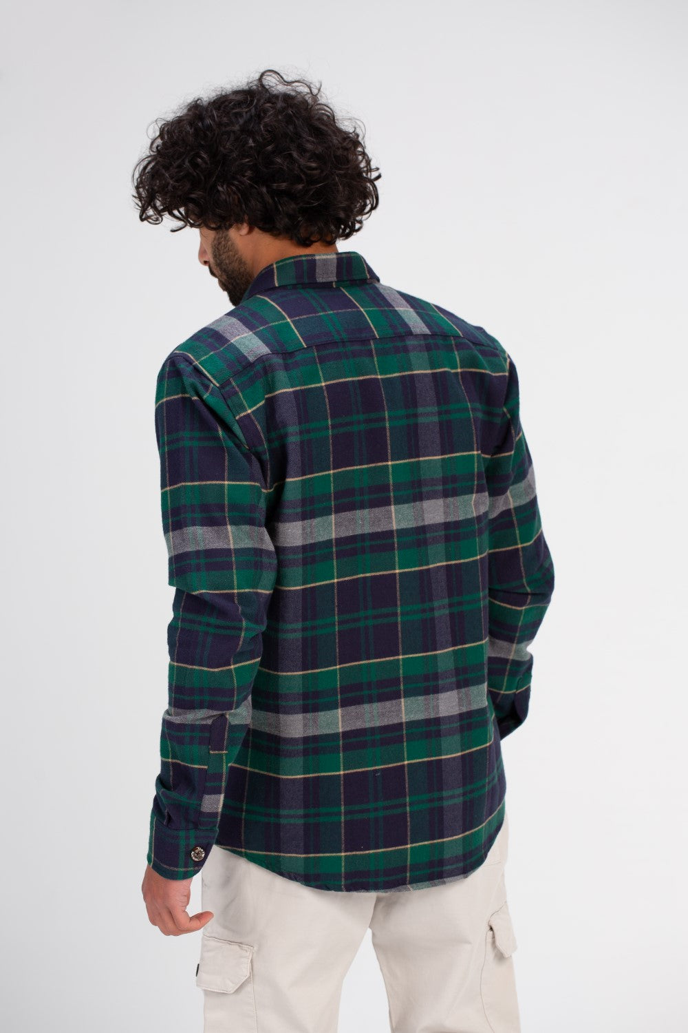 Men's Checked Soft Material Winter Front Pockets Shirt