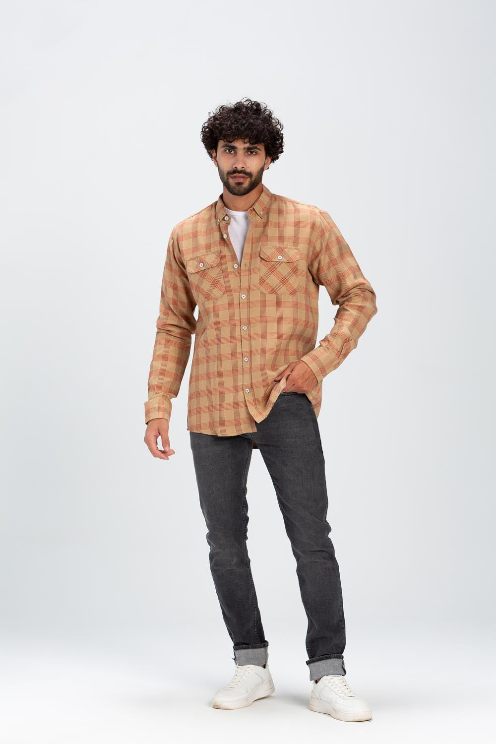 Men's Regular Fit Front Pockets Checked Made Of Soft Material Padded Shirt