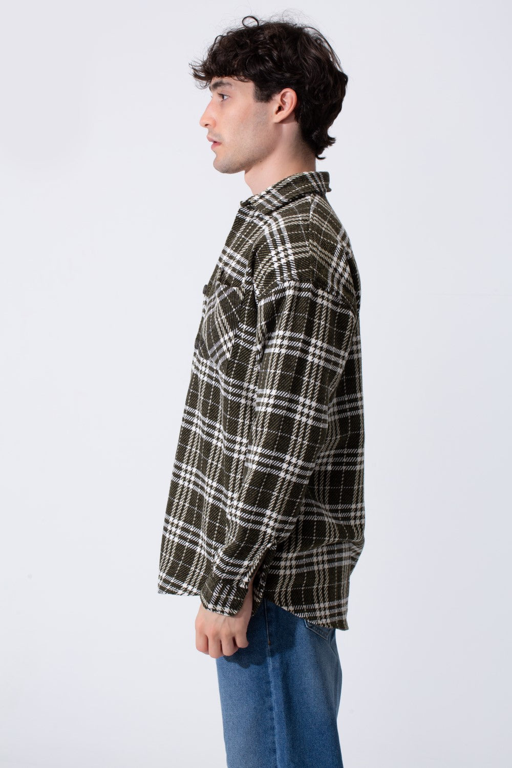 Men's Oversized Checked Shirt With Front Pocket And Long Sleeves