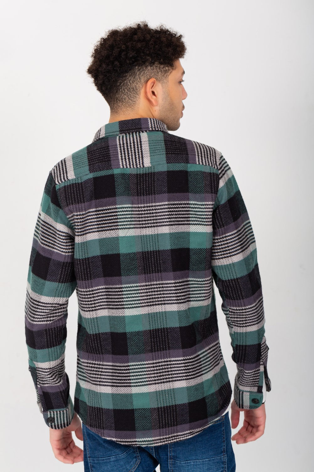 Men's Checked Regular Fit Made Of Soft Material Front Pockets Shirt
