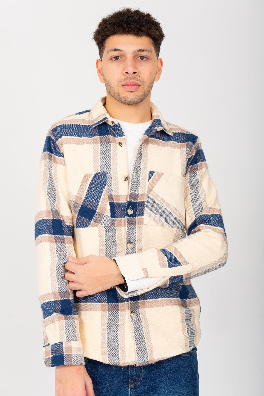 Men's Checked Regular Fit Made Of Soft Material Front Pockets Shirt